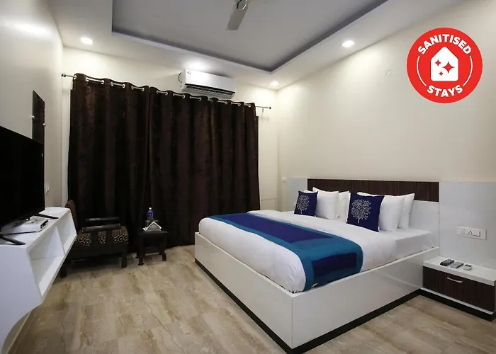 Fabhotel Shashank Villa