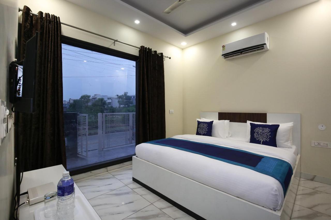 Hotel Fabhotel Shashank Chandigarh