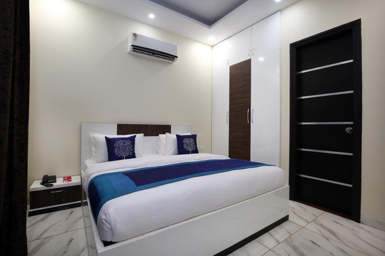 Hotel Fabhotel Shashank