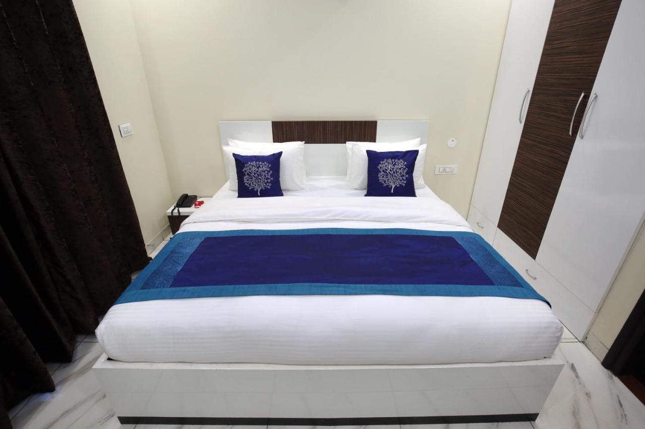 Hotel Fabhotel Shashank